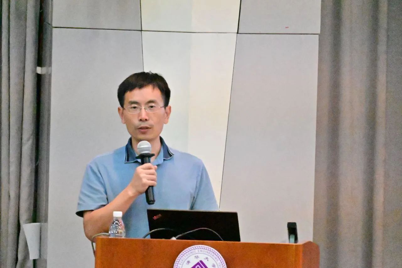 李學(xué)清老師.jpg